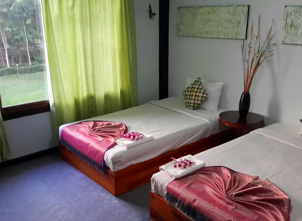 Suanphet Riverview Resort Ban Tha Mai Ruak Exterior photo